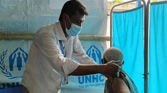 http://coxview.com/wp-content/uploads/2021/08/Veccine-Rohingya-.jpg