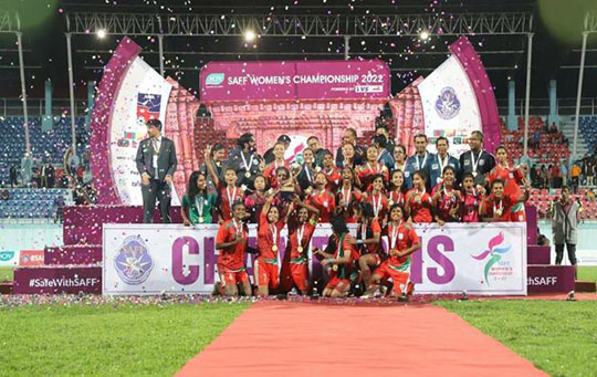http://coxview.com/wp-content/uploads/2022/09/Sports-Woman-Football-Banladesh-.jpg